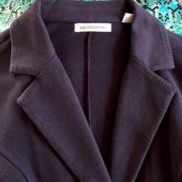 Liz Claiborne knit blazer. Navy blue size Medium. Soft, comfortable fabric - Picture 9 of 9